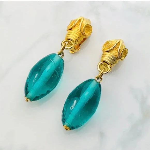 RARE VTG 80s Liza O Etruscan Ram Head Teal Colored Hand Blown Art Glass Earrings - Picture 8 of 9
